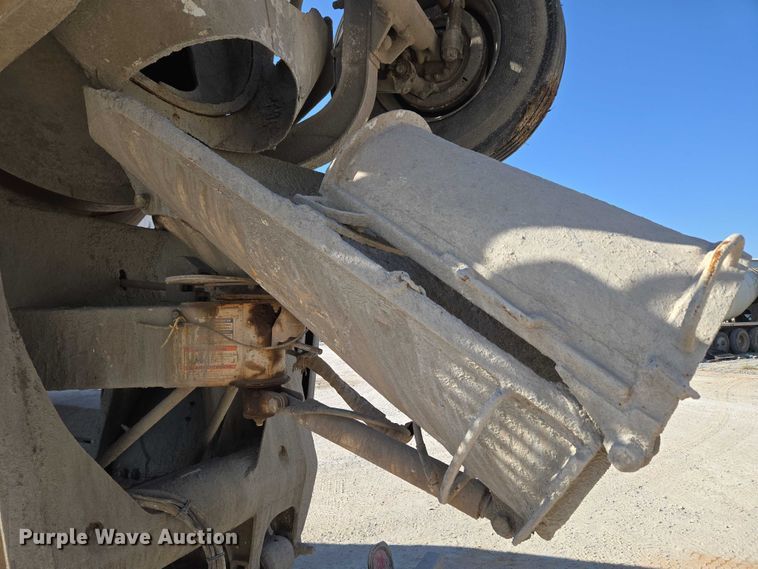 image for item EU3778 2006 Mack CV ready mix truck