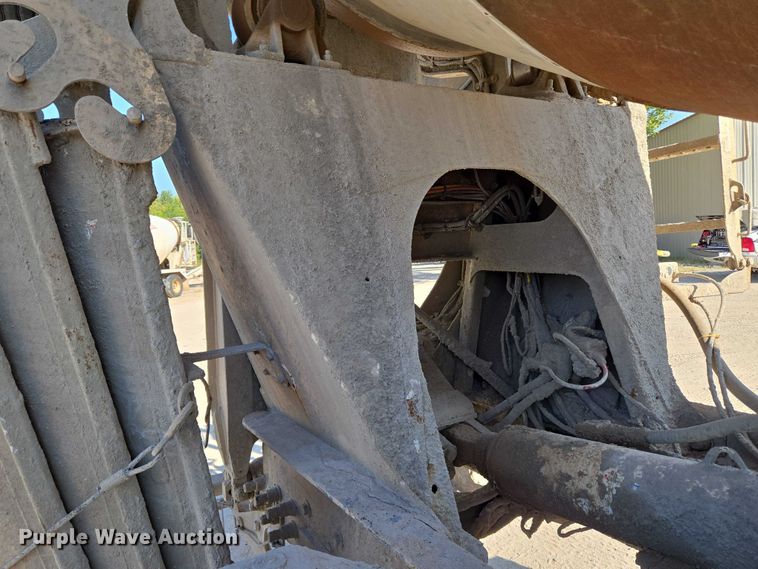 image for item EU3778 2006 Mack CV ready mix truck