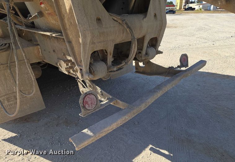 image for item EU3778 2006 Mack CV ready mix truck