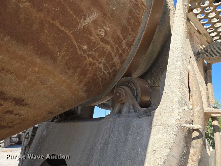 image for item EU3778 2006 Mack CV ready mix truck