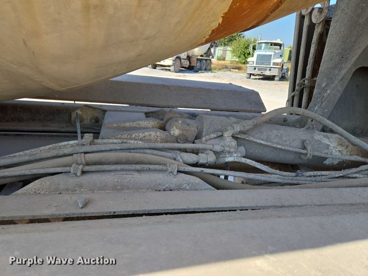 image for item EU3778 2006 Mack CV ready mix truck