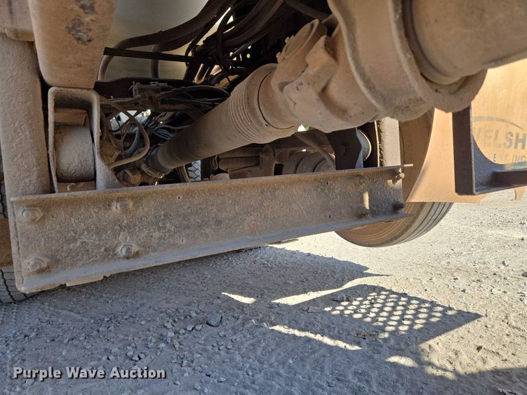 image for item EU3778 2006 Mack CV ready mix truck