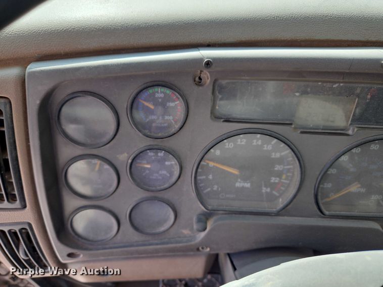 image for item EU3778 2006 Mack CV ready mix truck