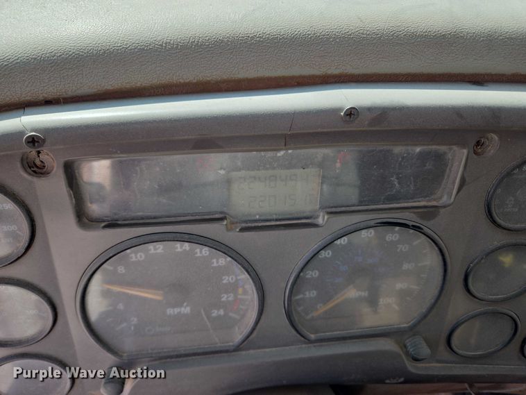 image for item EU3778 2006 Mack CV ready mix truck