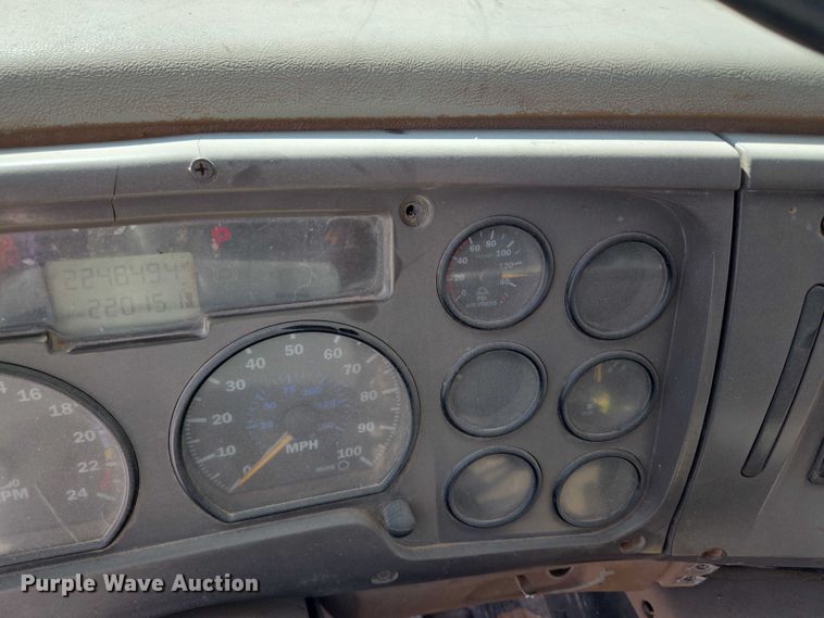 image for item EU3778 2006 Mack CV ready mix truck