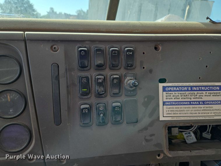 image for item EU3778 2006 Mack CV ready mix truck