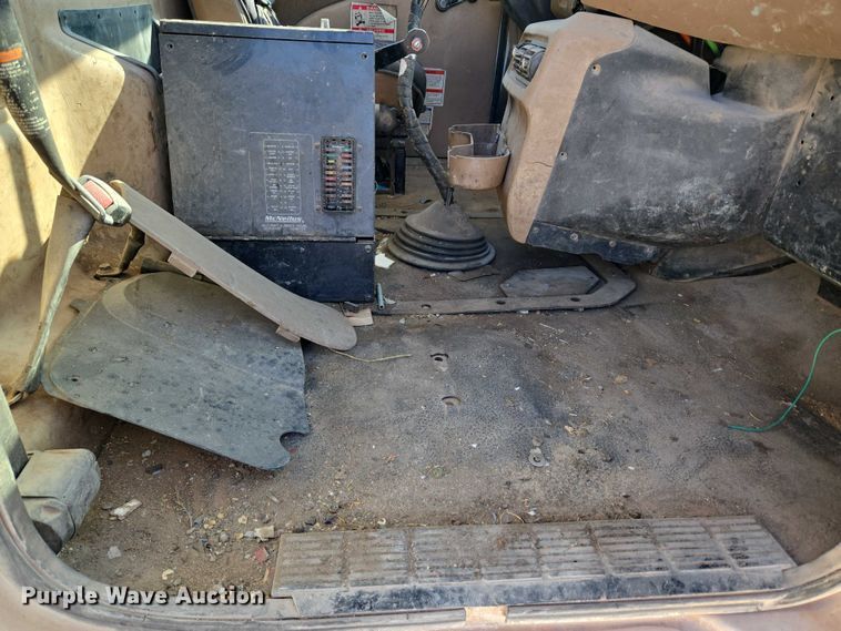 image for item EU3778 2006 Mack CV ready mix truck