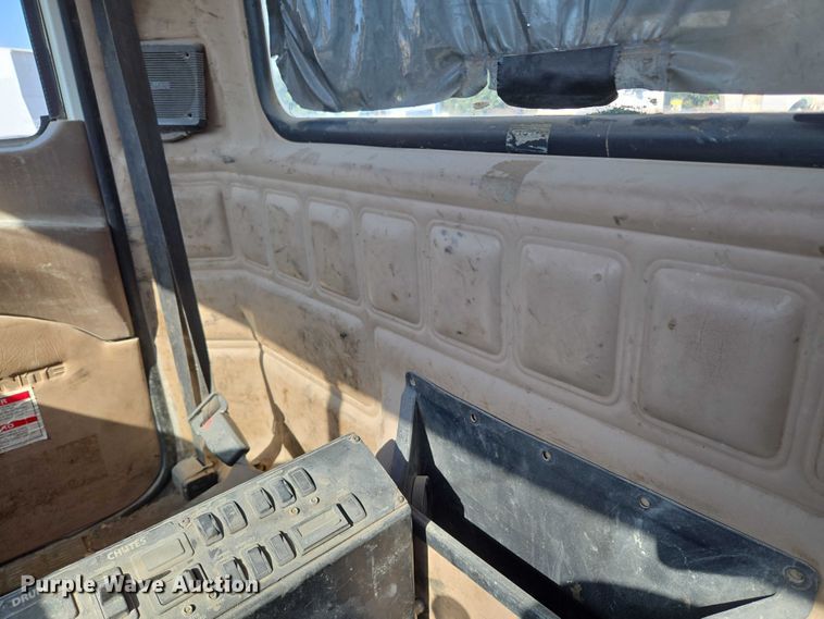 image for item EU3778 2006 Mack CV ready mix truck