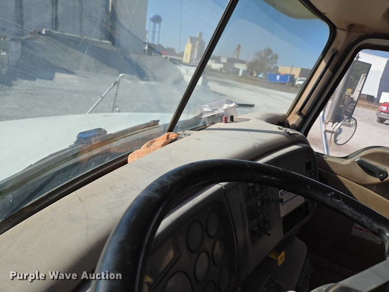 image for item EU3778 2006 Mack CV ready mix truck