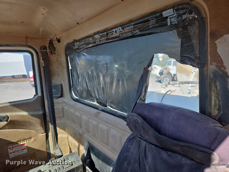 image for item EU3778 2006 Mack CV ready mix truck