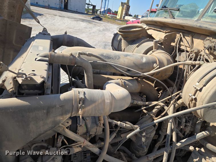 image for item EU3778 2006 Mack CV ready mix truck