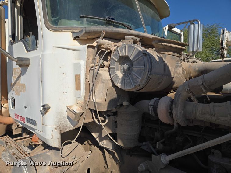 image for item EU3778 2006 Mack CV ready mix truck