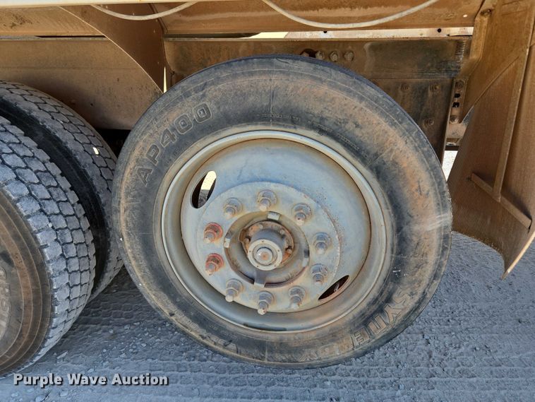 image for item EU3778 2006 Mack CV ready mix truck