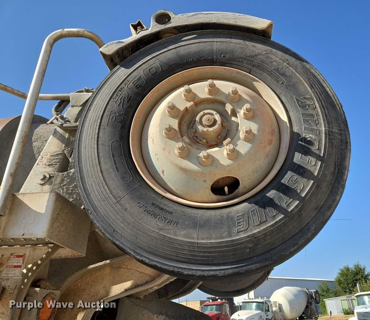 image for item EU3778 2006 Mack CV ready mix truck