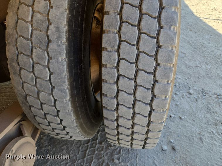 image for item EU3778 2006 Mack CV ready mix truck