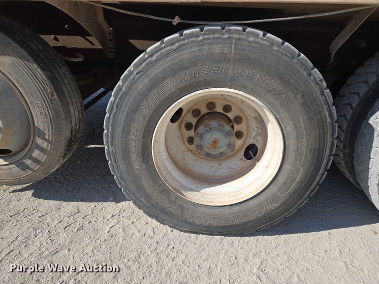 image for item EU3778 2006 Mack CV ready mix truck