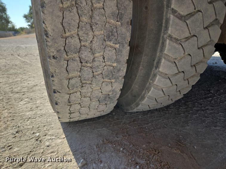 image for item EU3778 2006 Mack CV ready mix truck