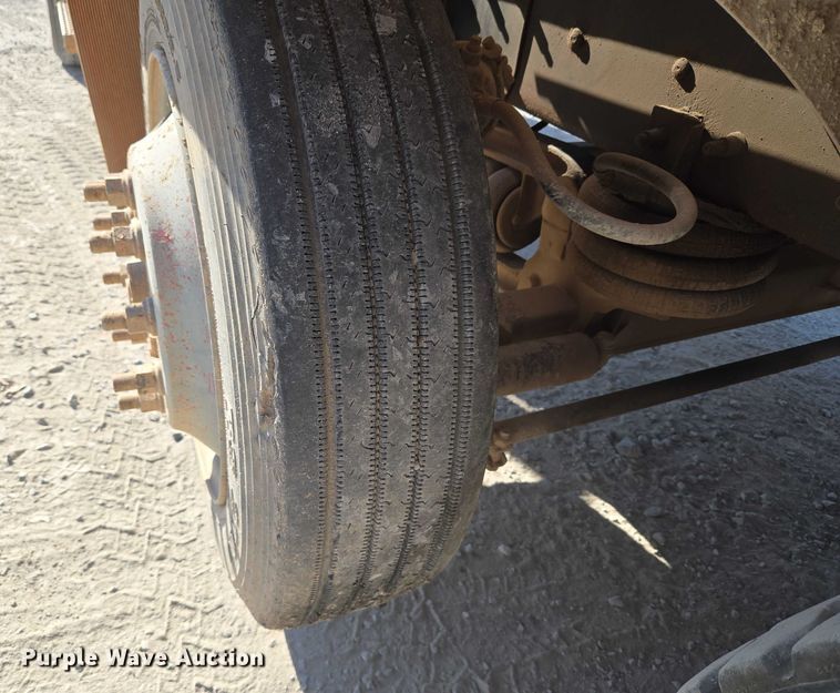 image for item EU3778 2006 Mack CV ready mix truck