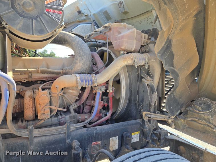 image for item EU3779 2013 Mack CHU613 semi truck