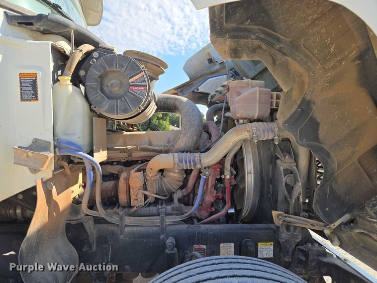 image for item EU3779 2013 Mack CHU613 semi truck