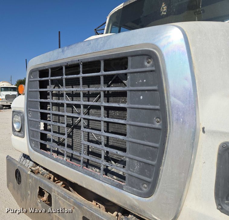 image for item EU3780 1985 Ford LNT9000 crane truck