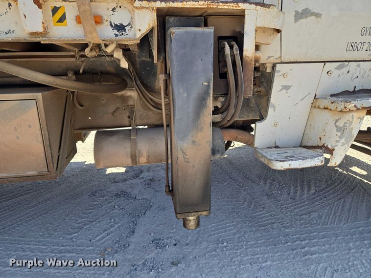 image for item EU3780 1985 Ford LNT9000 crane truck