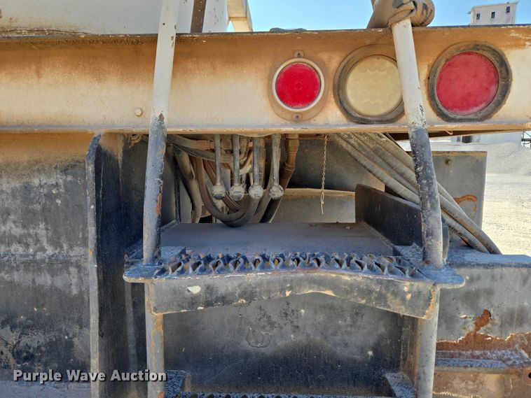 image for item EU3780 1985 Ford LNT9000 crane truck