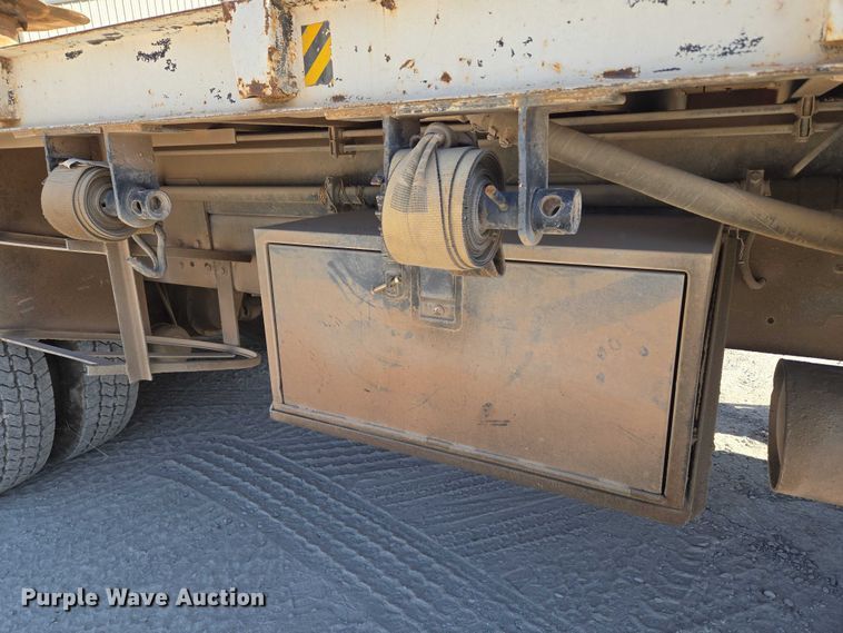 image for item EU3780 1985 Ford LNT9000 crane truck