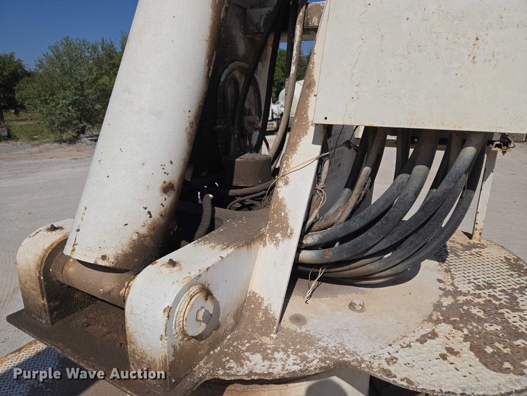 image for item EU3780 1985 Ford LNT9000 crane truck