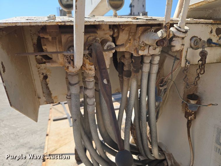 image for item EU3780 1985 Ford LNT9000 crane truck