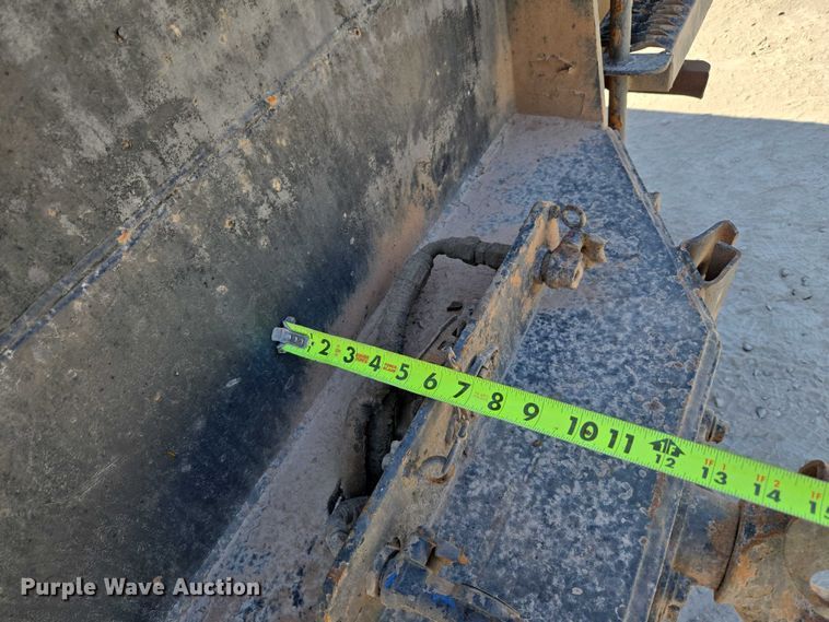 image for item EU3780 1985 Ford LNT9000 crane truck