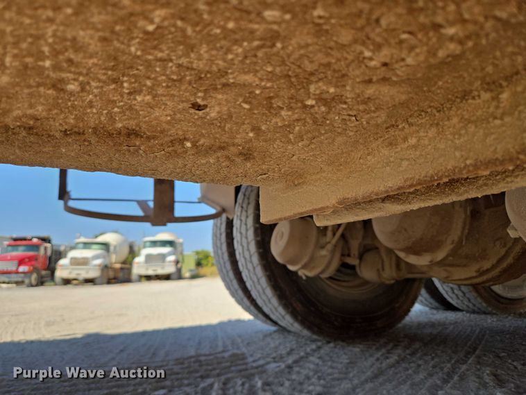 image for item EU3780 1985 Ford LNT9000 crane truck