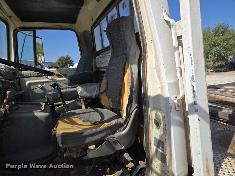 image for item EU3780 1985 Ford LNT9000 crane truck