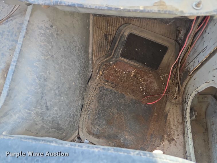 image for item EU3780 1985 Ford LNT9000 crane truck