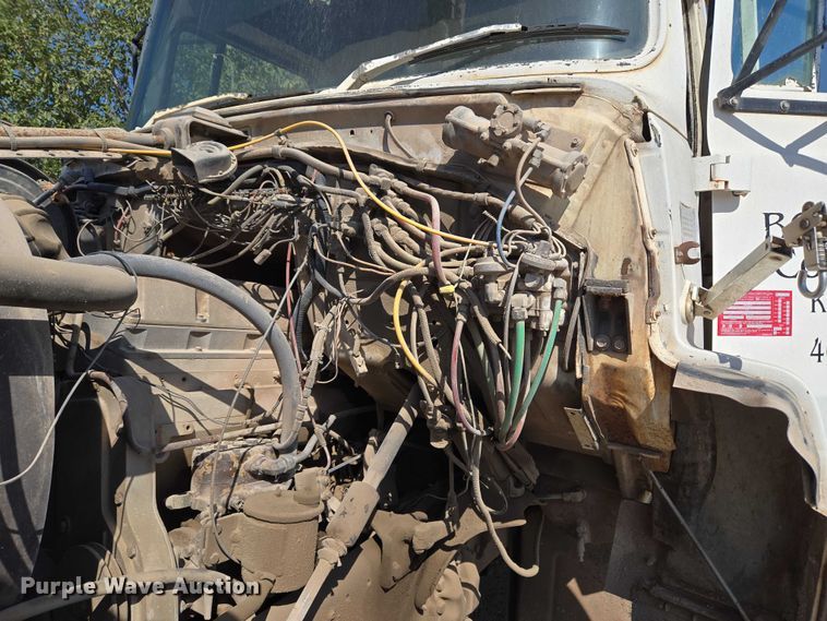 image for item EU3780 1985 Ford LNT9000 crane truck