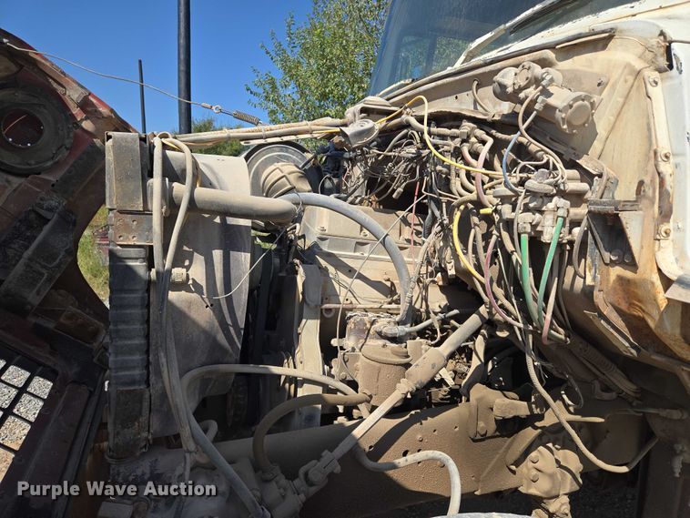 image for item EU3780 1985 Ford LNT9000 crane truck