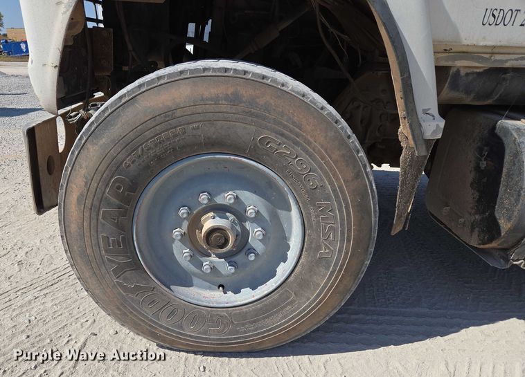 image for item EU3780 1985 Ford LNT9000 crane truck