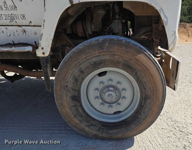 image for item EU3780 1985 Ford LNT9000 crane truck