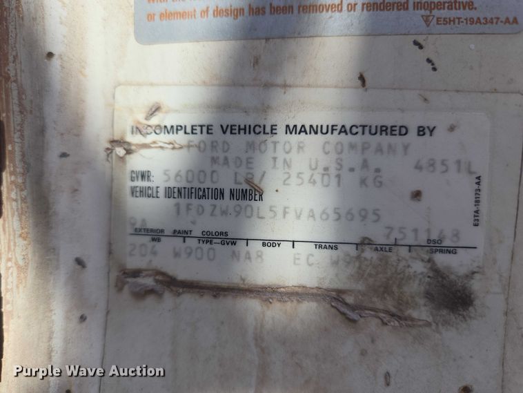 image for item EU3780 1985 Ford LNT9000 crane truck