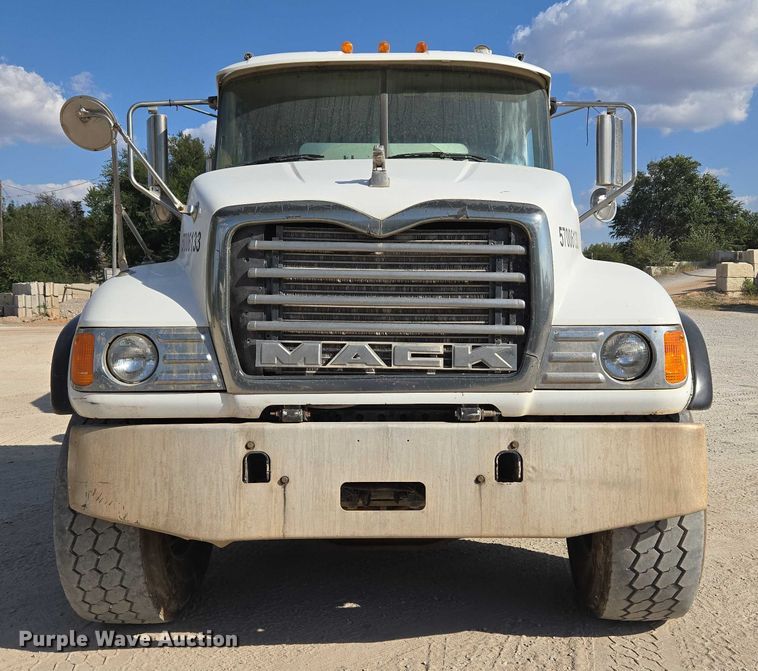 image for item EU3781 2006 Mack CV ready mix truck