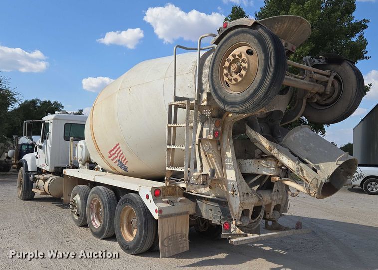 image for item EU3781 2006 Mack CV ready mix truck