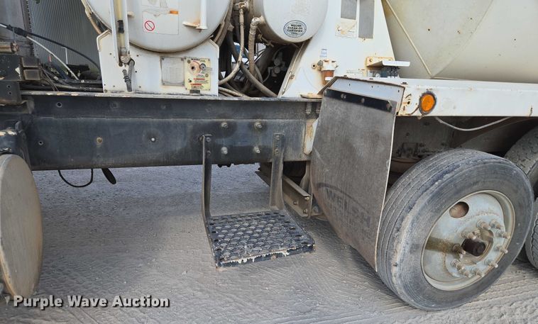 image for item EU3781 2006 Mack CV ready mix truck