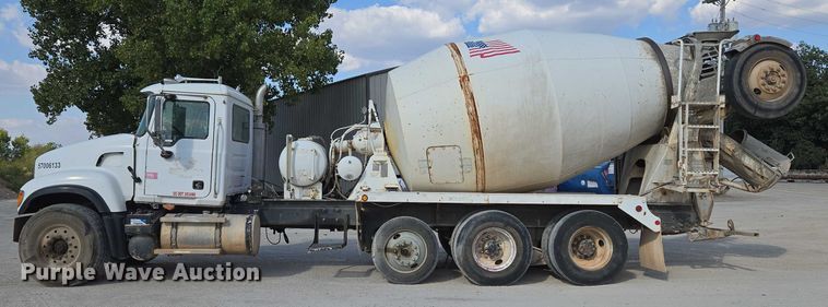 image for item EU3781 2006 Mack CV ready mix truck