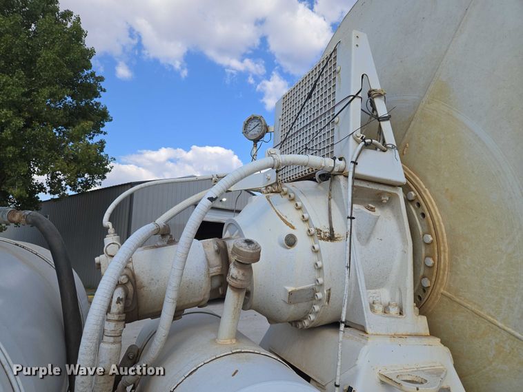 image for item EU3781 2006 Mack CV ready mix truck