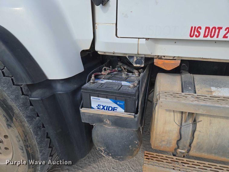 image for item EU3781 2006 Mack CV ready mix truck