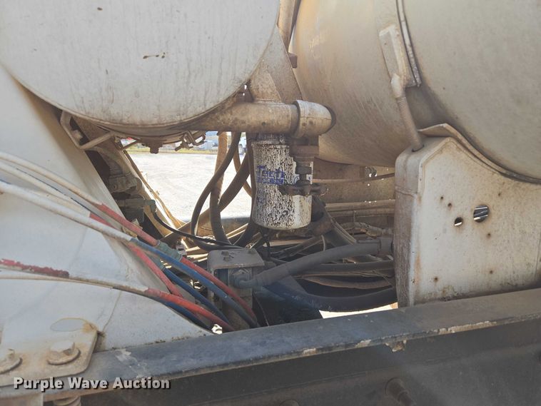 image for item EU3781 2006 Mack CV ready mix truck