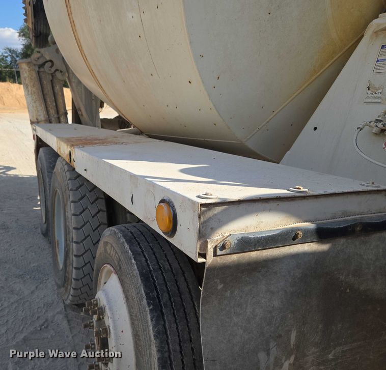 image for item EU3781 2006 Mack CV ready mix truck