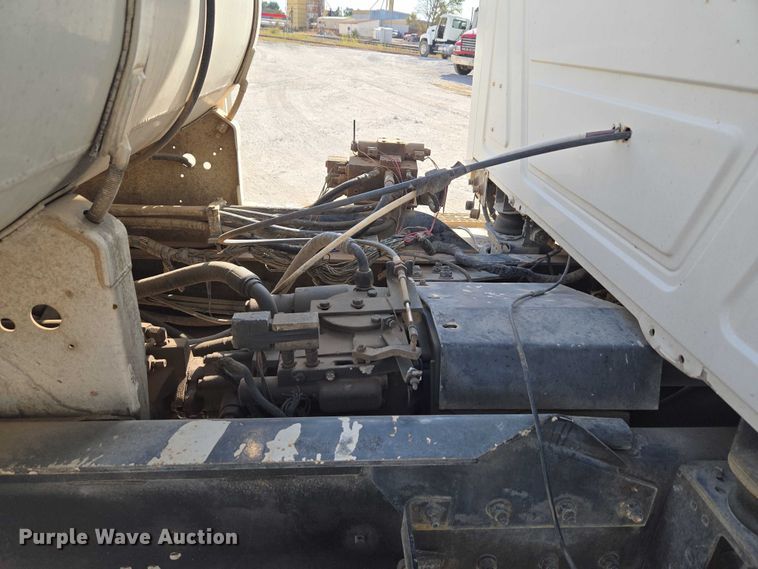 image for item EU3781 2006 Mack CV ready mix truck