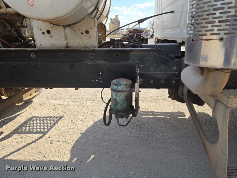 image for item EU3781 2006 Mack CV ready mix truck