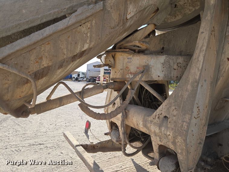 image for item EU3781 2006 Mack CV ready mix truck